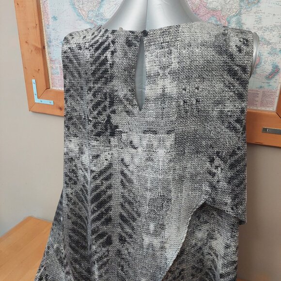 Worthington Plus Size Black and Grey Symmetrical Sleeveless Top Women's 2X - Picture 5 of 10